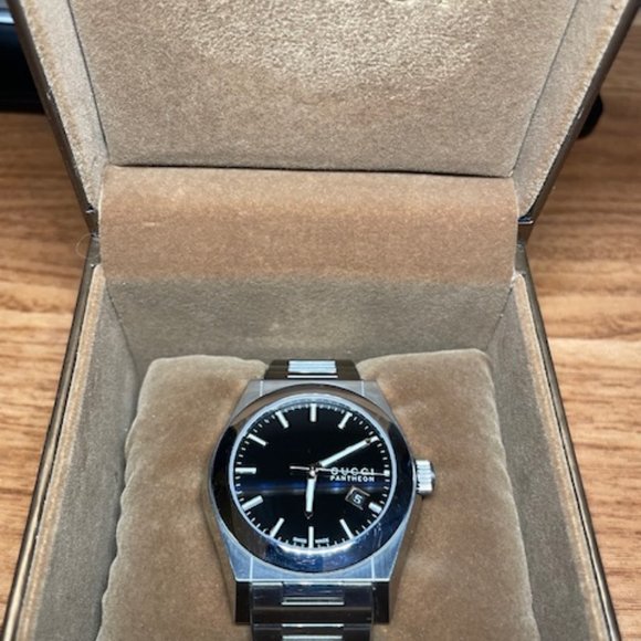 Gucci Pantheon Men's Watch - Picture 3 of 6